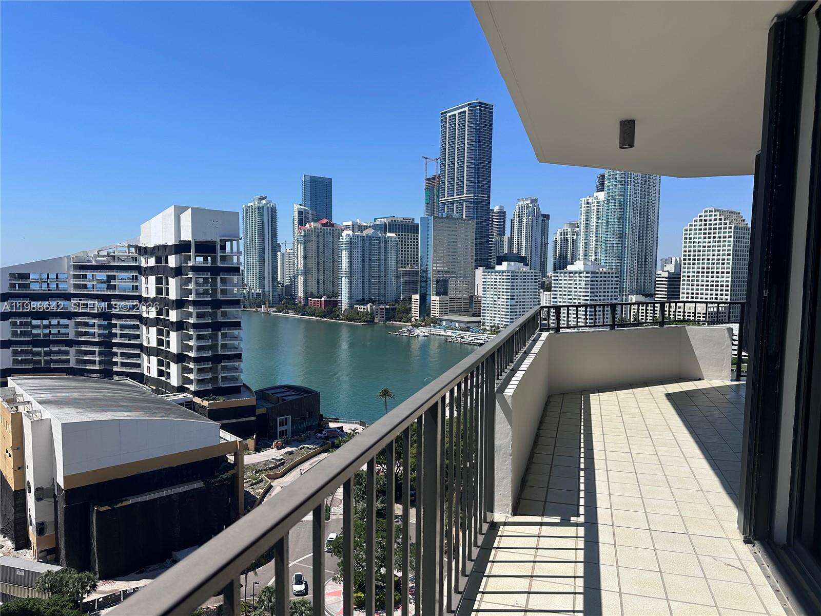 Brickell Key 1 at 520 Brickell Key Dr, Miami, FL 33131 - For Rent photo 7