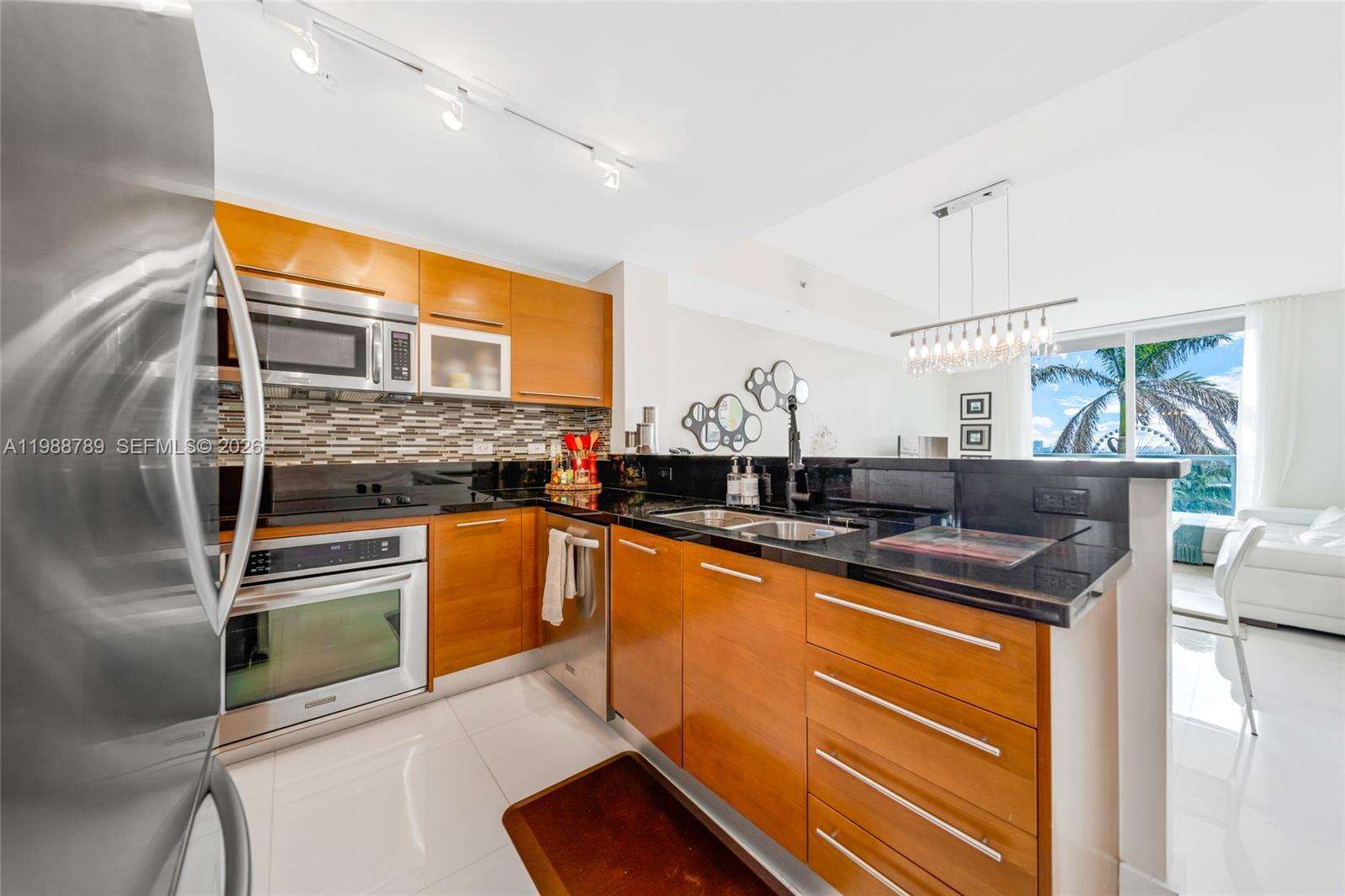 Vizcayne South at 253 2 St, Miami, FL 33132 - For Rent photo 3
