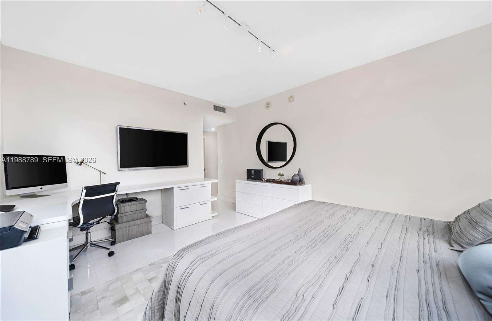 Vizcayne South at 253 2 St, Miami, FL 33132 - For Rent photo 30