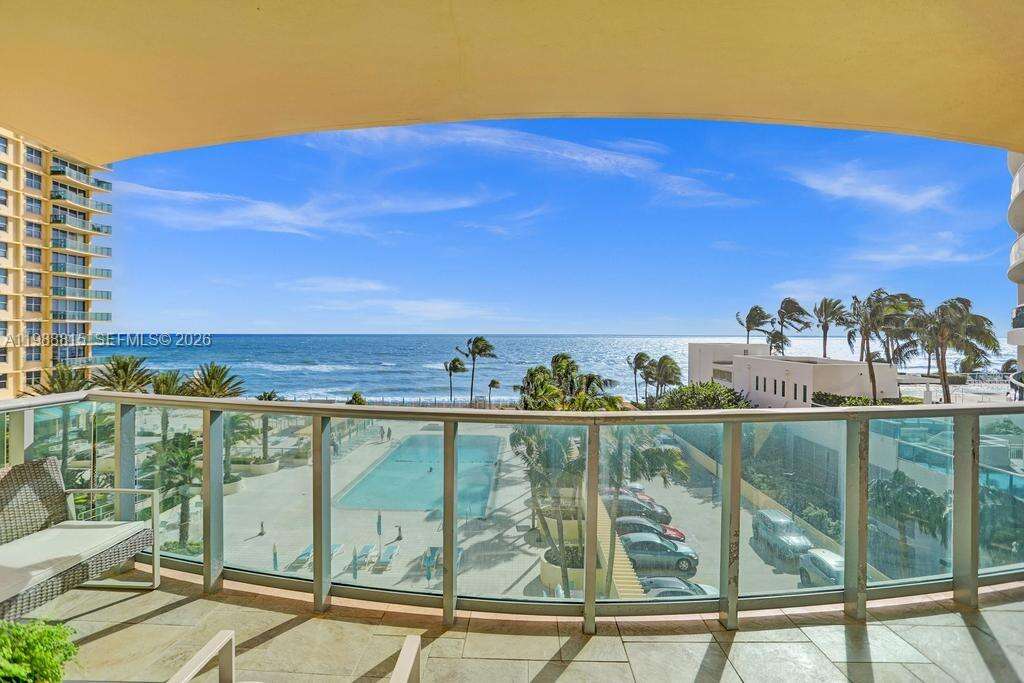 The Wave at 2501 Ocean Dr, Hollywood, FL 33019 - For Rent photo 2