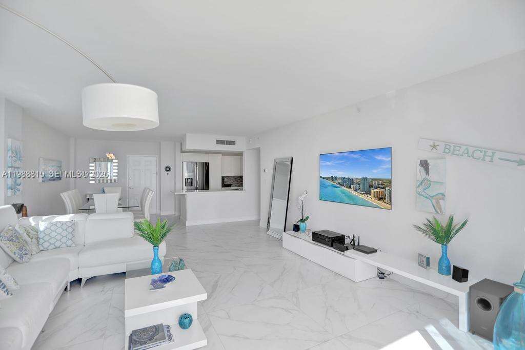 The Wave at 2501 Ocean Dr, Hollywood, FL 33019 - For Rent photo 11