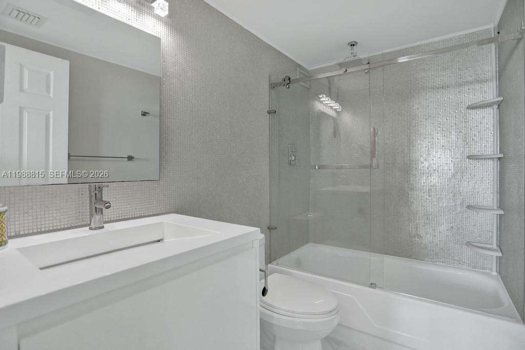 The Wave at 2501 Ocean Dr, Hollywood, FL 33019 - For Rent photo 21