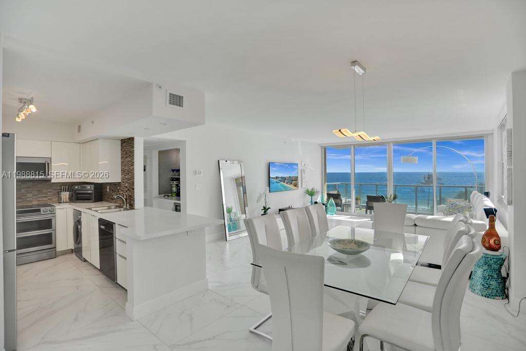 The Wave at 2501 Ocean Dr, Hollywood, FL 33019 - For Rent photo 6