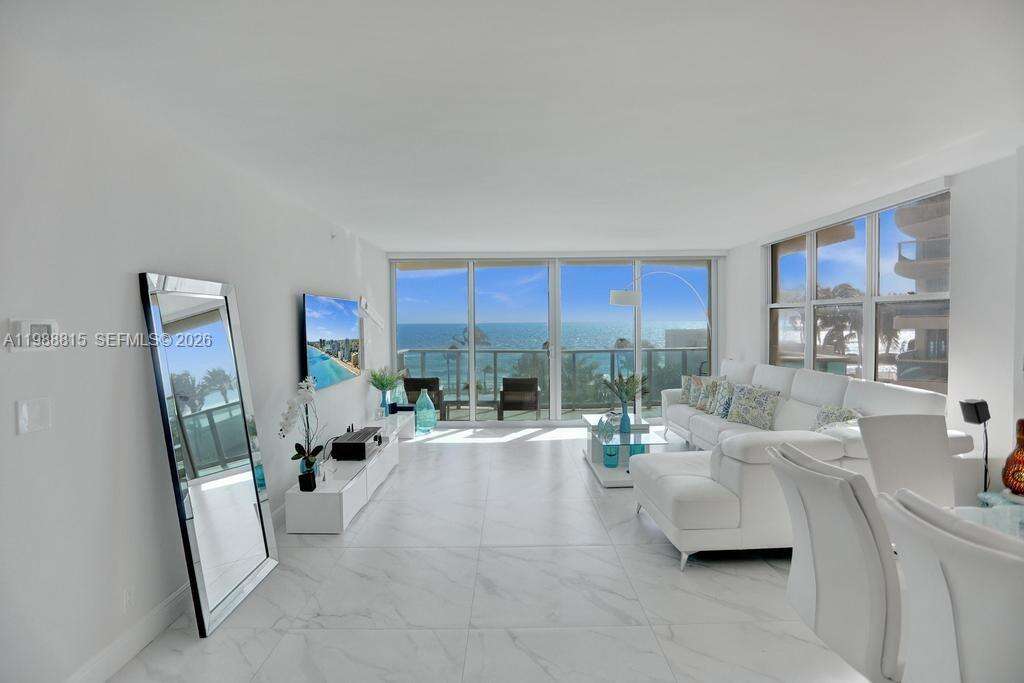 The Wave at 2501 Ocean Dr, Hollywood, FL 33019 - For Rent photo 8