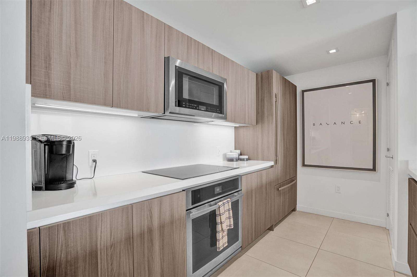 Tiffany House at 401 Birch Rd, Fort Lauderdale, FL 33304 - For Rent photo 16