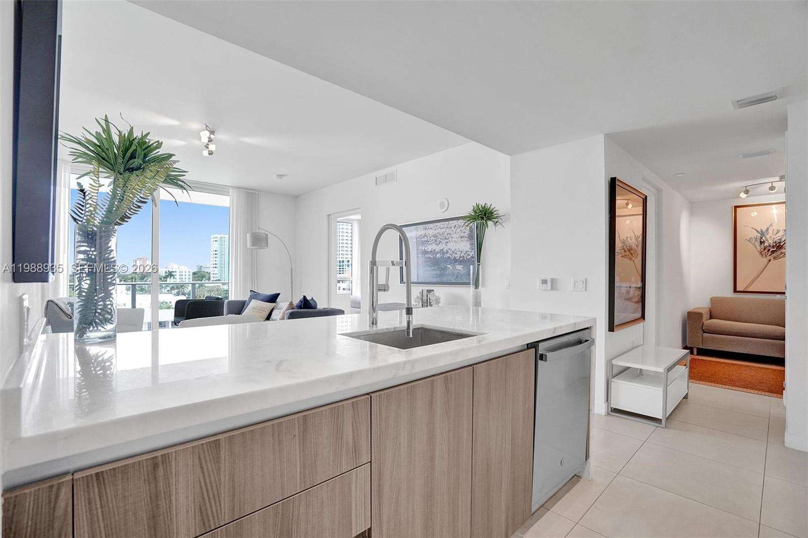 Tiffany House at 401 Birch Rd, Fort Lauderdale, FL 33304 - For Rent photo 18