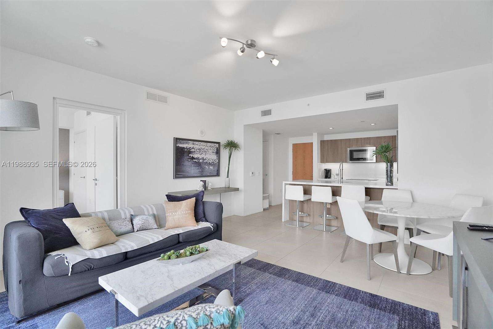 Tiffany House at 401 Birch Rd, Fort Lauderdale, FL 33304 - For Rent photo 27