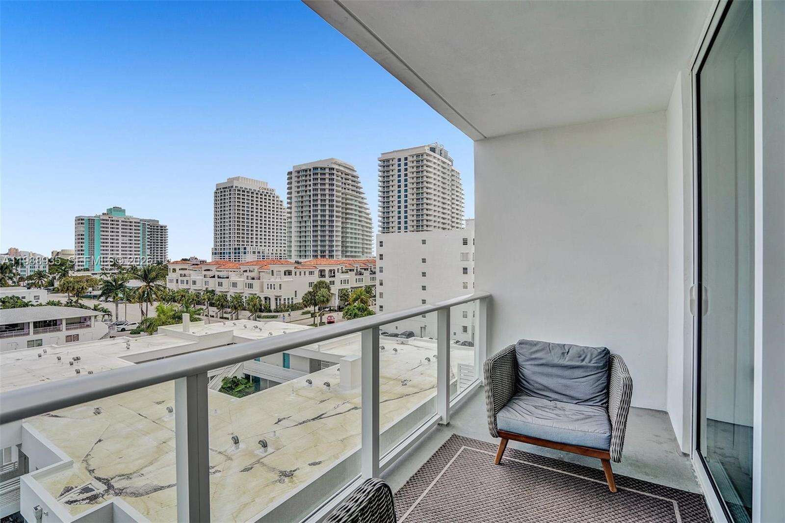 Tiffany House at 401 Birch Rd, Fort Lauderdale, FL 33304 - For Rent photo 29