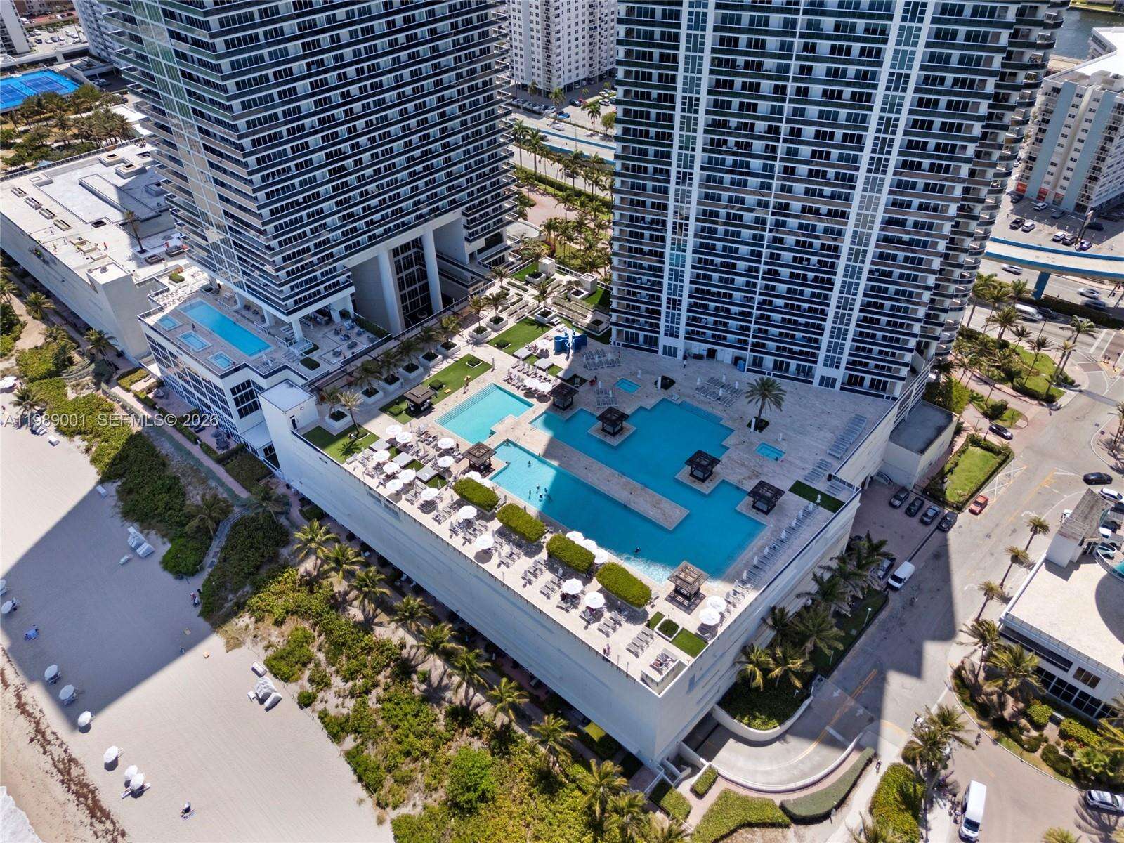 The Beach Club Two at 1830 Ocean Dr, Hallandale Beach, FL 33009 - For Rent photo 2