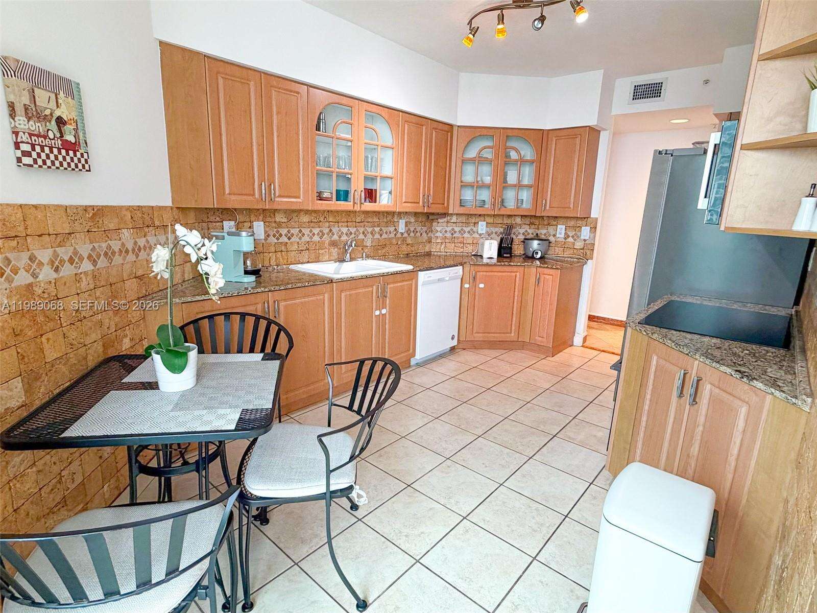 Hidden Bay at 3370 Hidden Bay Dr, Aventura, FL 33180 - For Rent photo 15