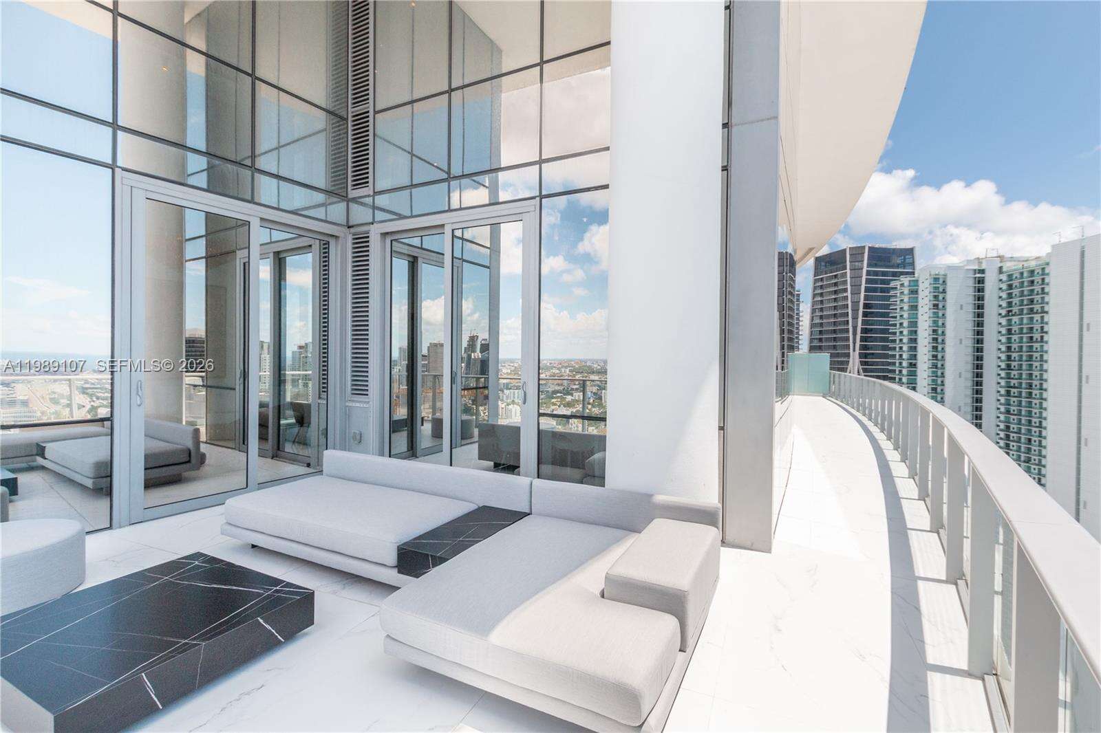 Paramount Miami Worldcenter at 851 1 Ave, Miami, FL 33132 - For Rent photo 2