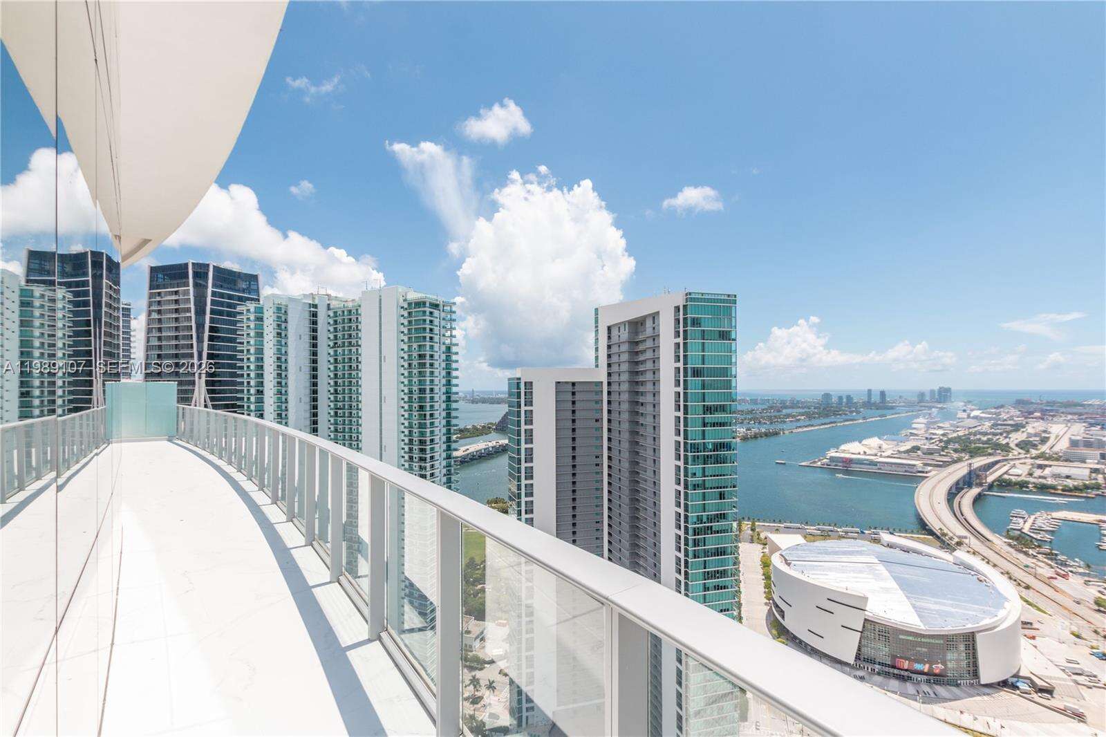Paramount Miami Worldcenter at 851 1 Ave, Miami, FL 33132 - For Rent photo 45