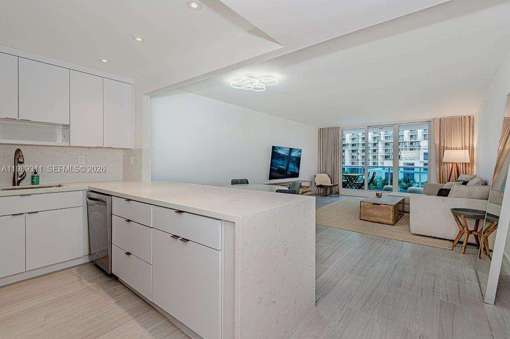 Roney Palace at Miami Beach, FL 33139 - For Rent photo 11