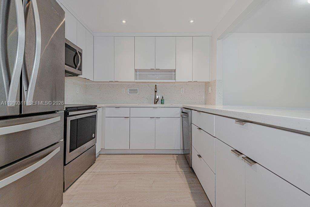 Roney Palace at Miami Beach, FL 33139 - For Rent photo 10