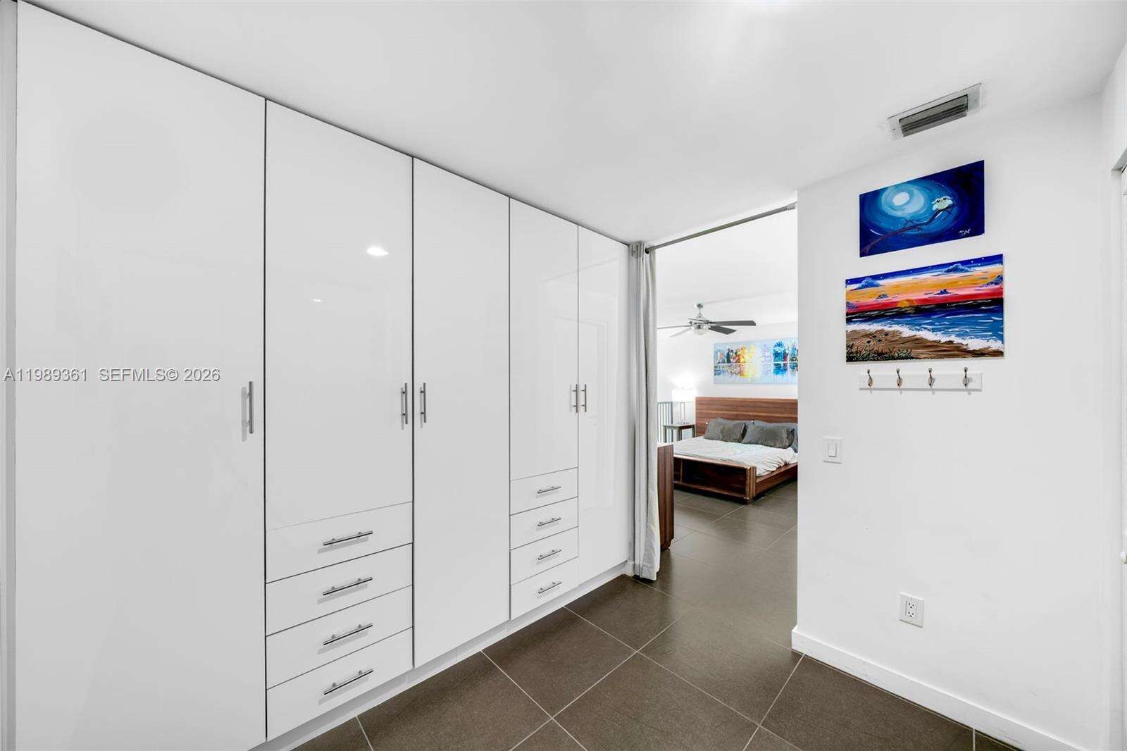 Met 1 at 300 Biscayne Blvd, Miami, FL 33131 - For Rent photo 19
