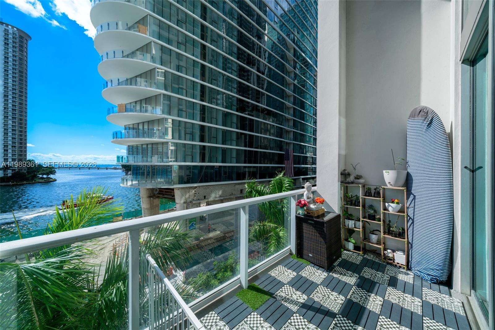 Met 1 at 300 Biscayne Blvd, Miami, FL 33131 - For Rent photo 26