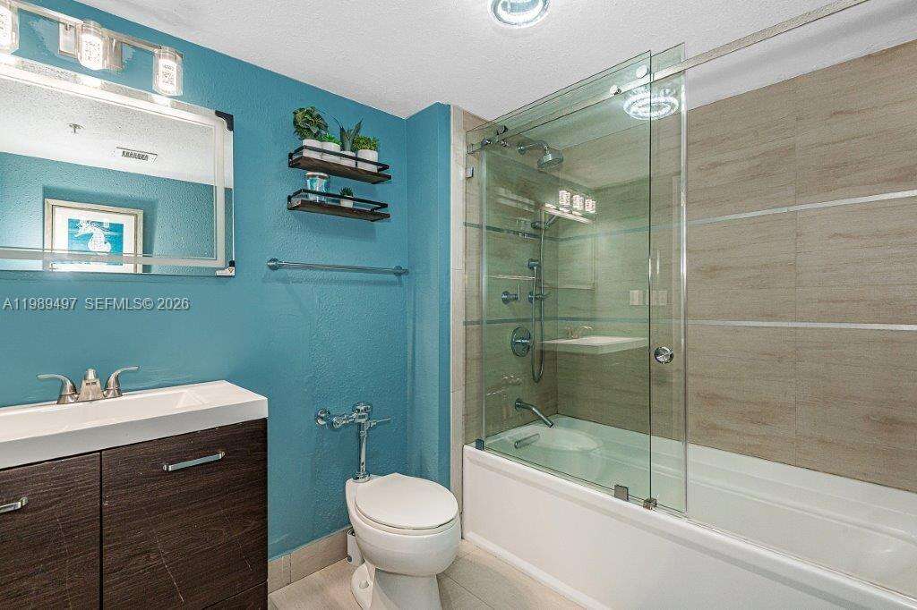 Flamingo South Beach at 1500 Bay Rd, Miami Beach, FL 33139 - For Rent photo 11