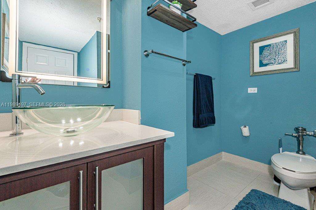 Flamingo South Beach at 1500 Bay Rd, Miami Beach, FL 33139 - For Rent photo 6