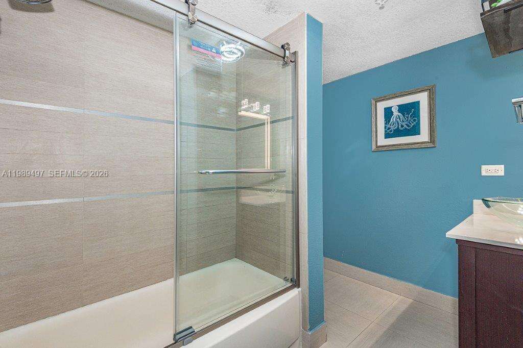 Flamingo South Beach at 1500 Bay Rd, Miami Beach, FL 33139 - For Rent photo 7
