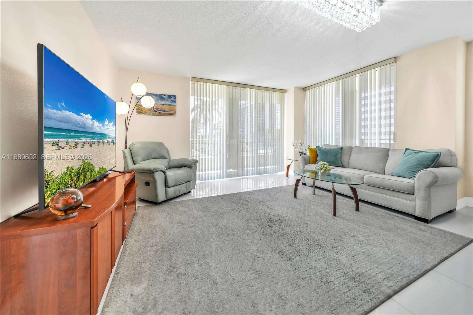 2080 Ocean Dr, Hallandale Beach, FL 33009 - For Rent photo 4
