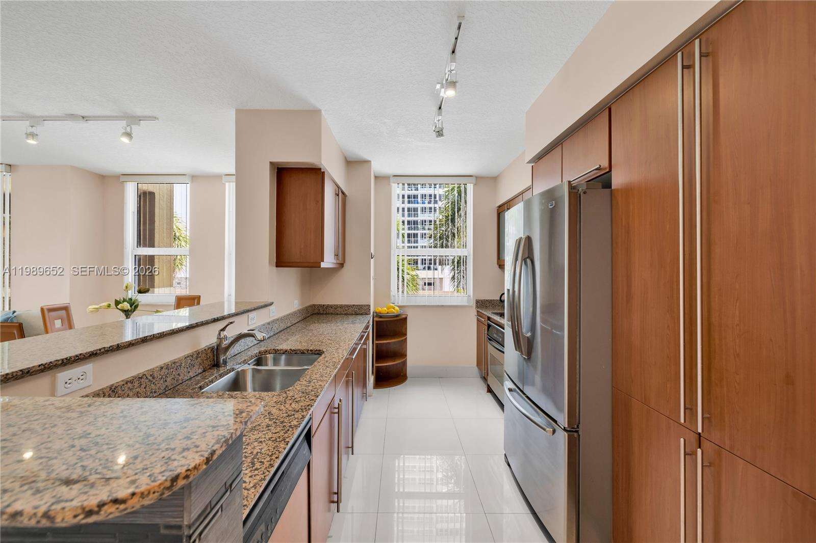 2080 Ocean Dr, Hallandale Beach, FL 33009 - For Rent photo 5