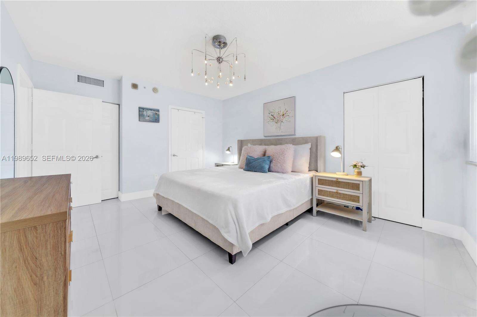 2080 Ocean Dr, Hallandale Beach, FL 33009 - For Rent photo 9