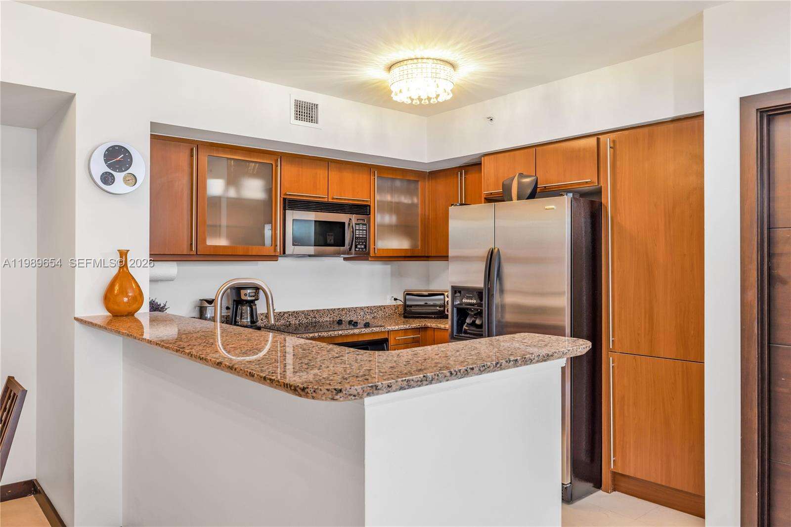 2080 Ocean Dr, Hallandale Beach, FL 33009 - For Rent photo 14