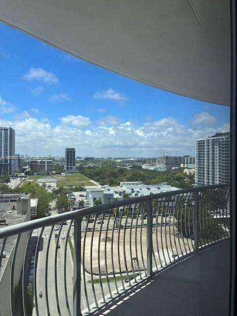 Opera Tower at 1750 Bayshore Dr, Miami, FL 33132 - For Rent photo 11