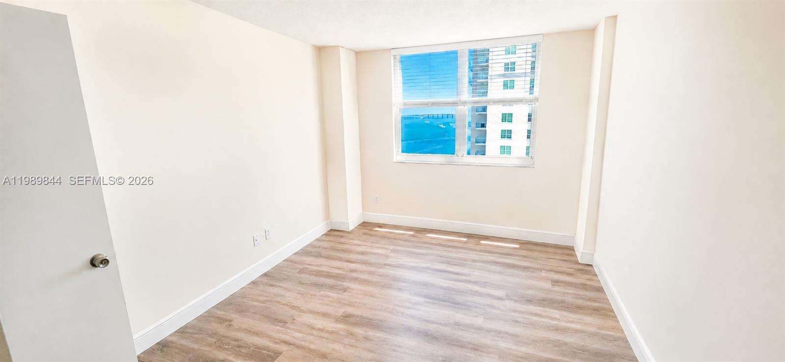 Isola at 770 Claughton Island Dr, Miami, FL 33131 - For Rent photo 8