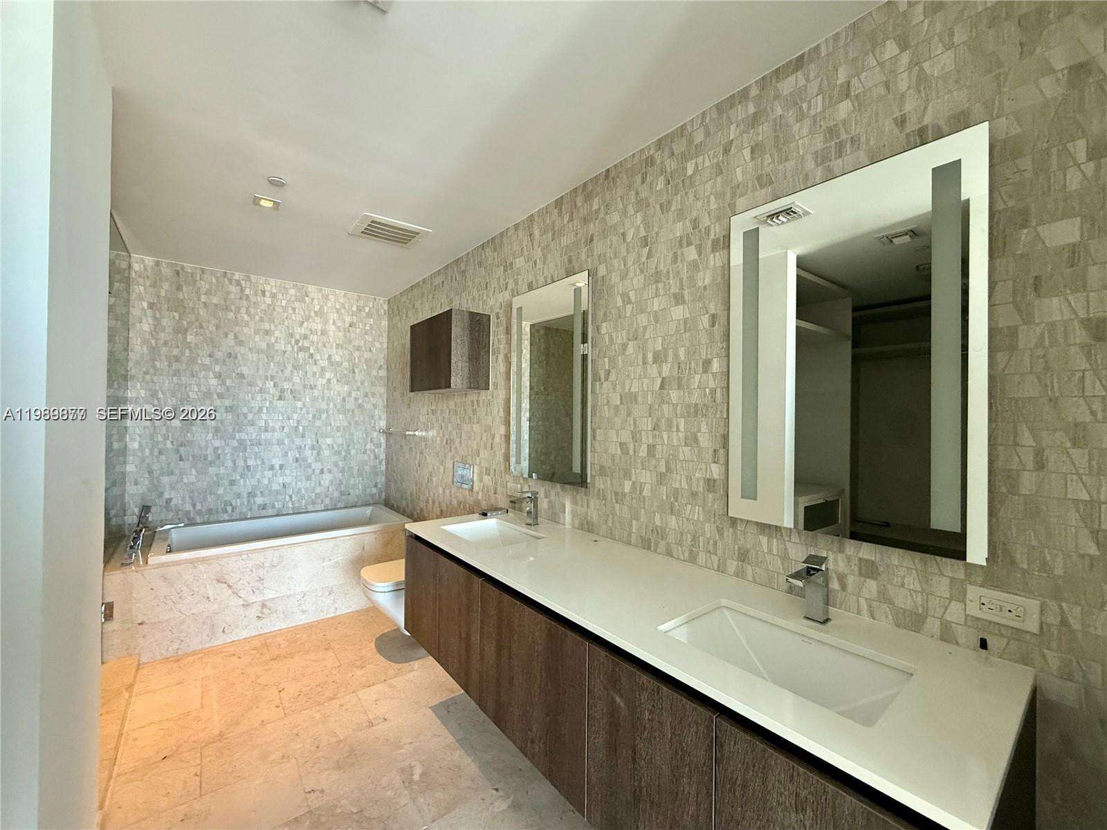 Rise Brickell at 88 7 St, Miami, FL 33130 - For Rent photo 8