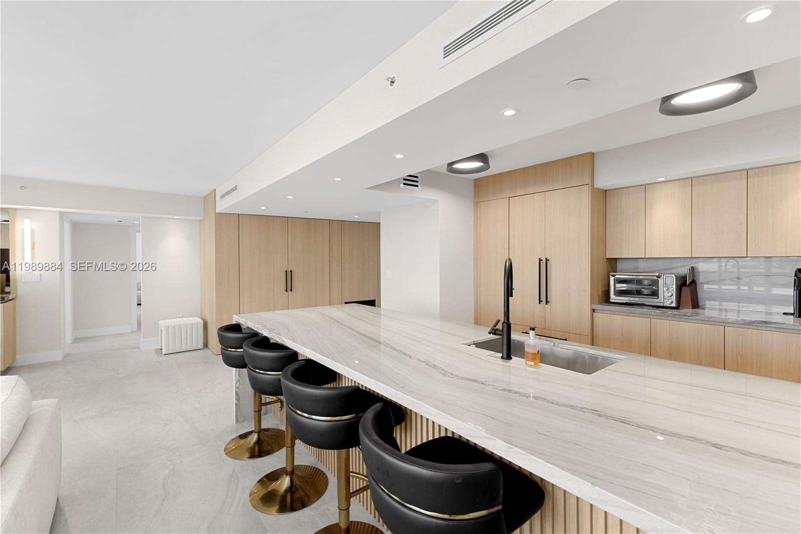1800 Sunset Harbour Dr, Miami Beach, FL 33139 - For Rent photo 12
