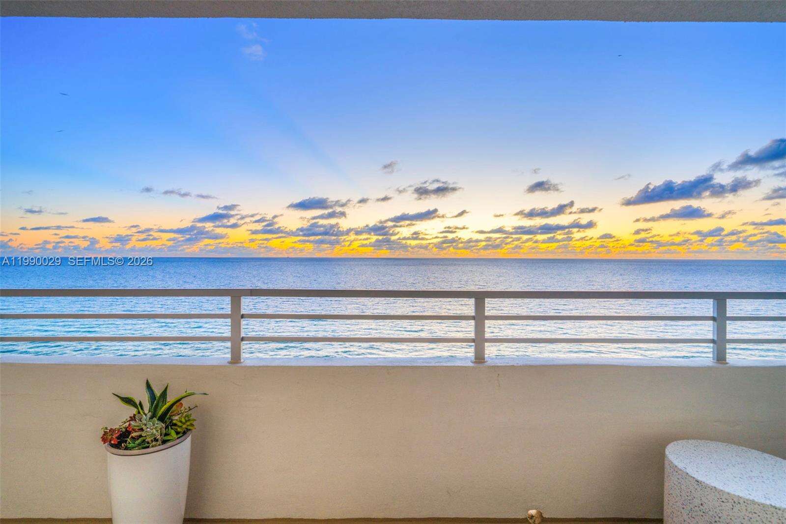 Oceanside Plaza at 5555 Collins Ave, Miami Beach, FL 33140 - For Rent photo 2
