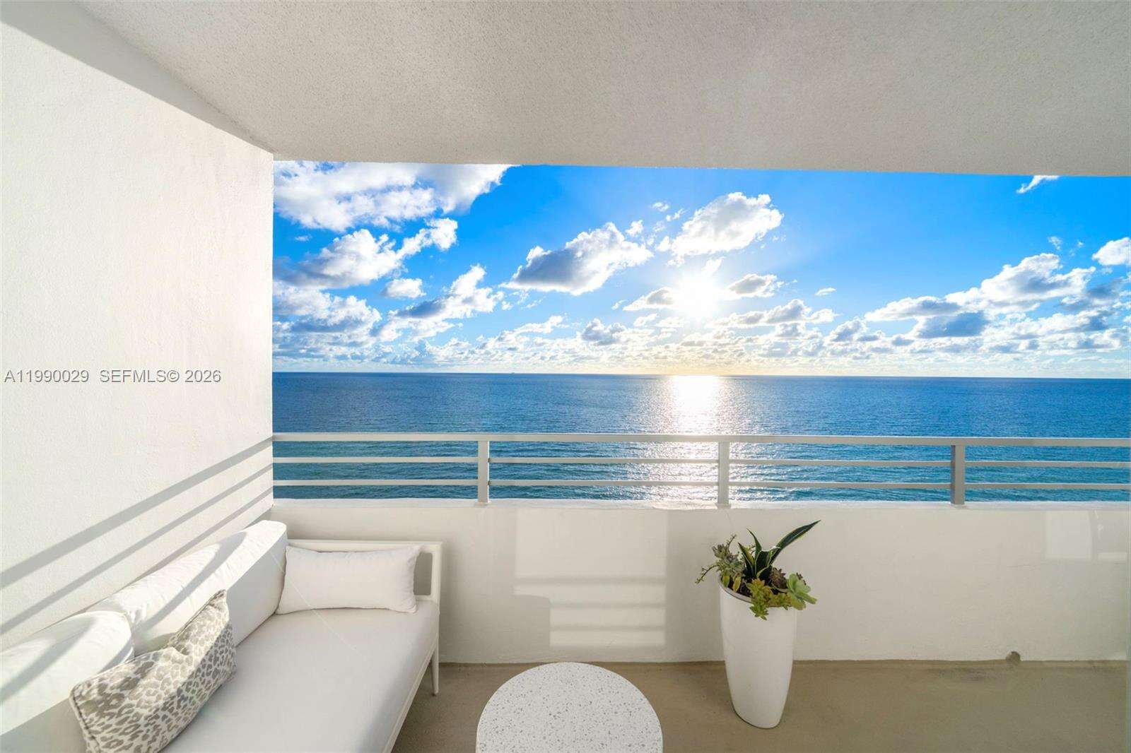 Oceanside Plaza at 5555 Collins Ave, Miami Beach, FL 33140 - For Rent photo 40