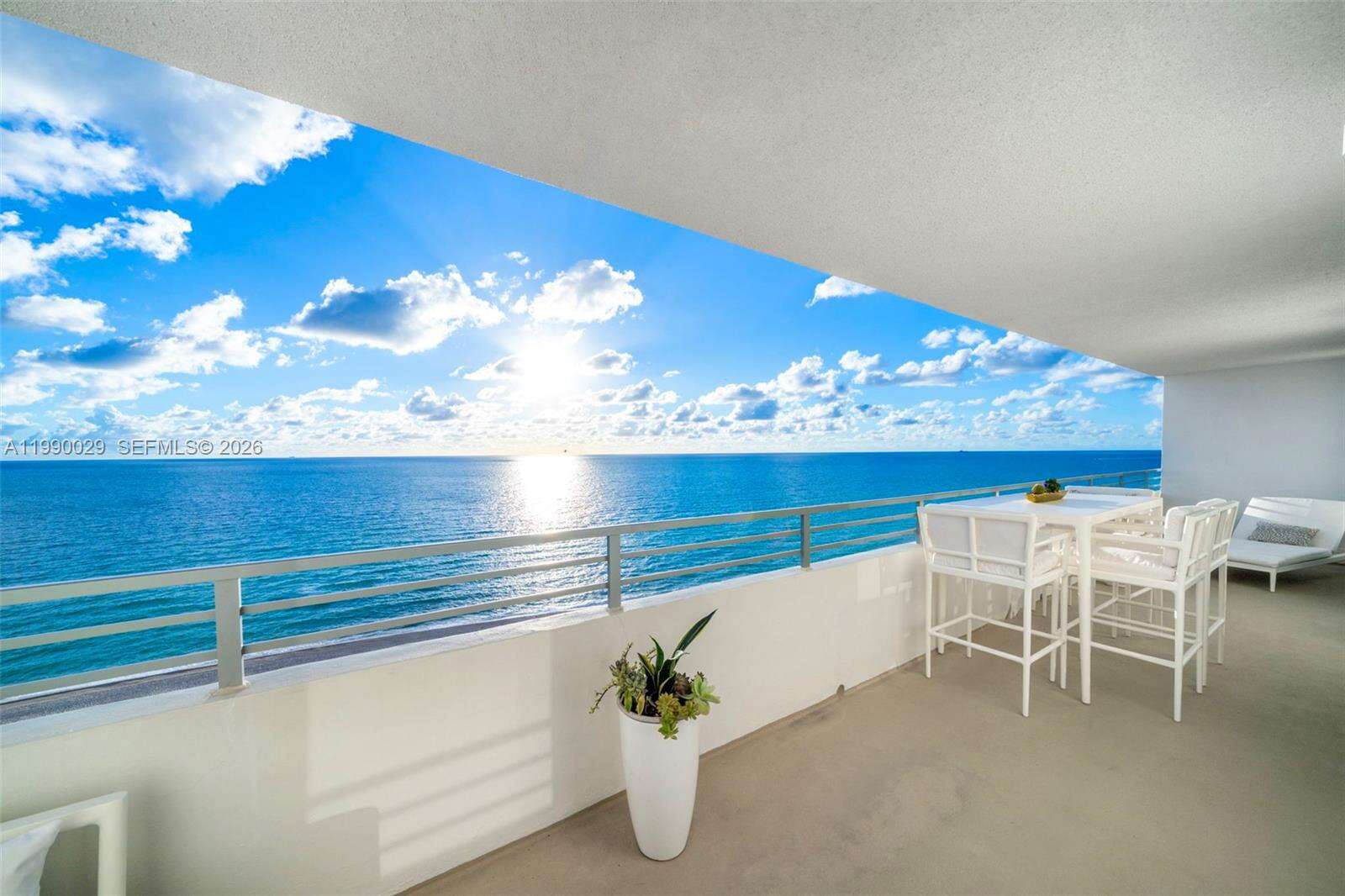 Oceanside Plaza at 5555 Collins Ave, Miami Beach, FL 33140 - For Rent photo 41