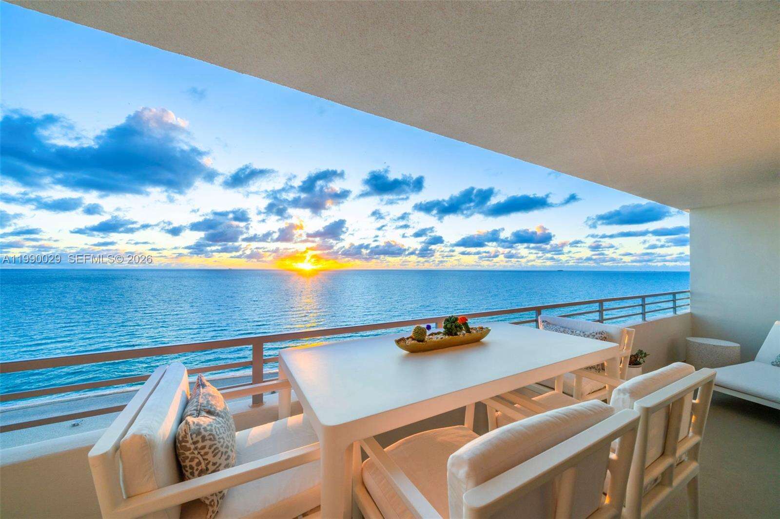 Oceanside Plaza at 5555 Collins Ave, Miami Beach, FL 33140 - For Rent photo 7
