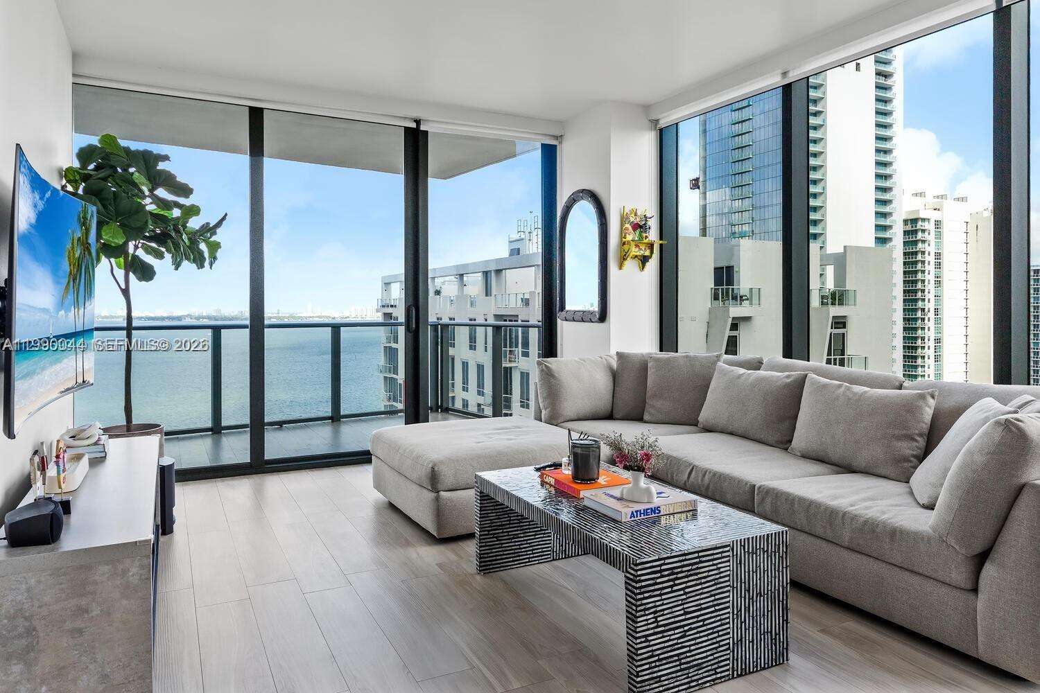 Icon Bay at 460 28 St, Miami, FL 33137 - For Rent photo 1