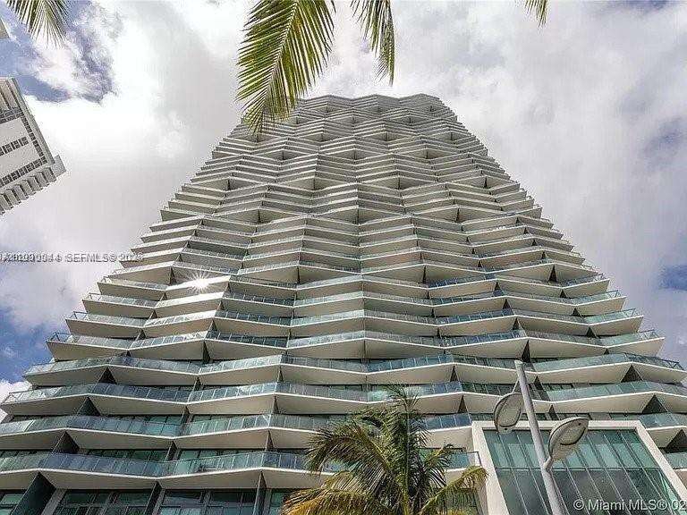 Icon Bay at 460 28 St, Miami, FL 33137 - For Rent photo 16