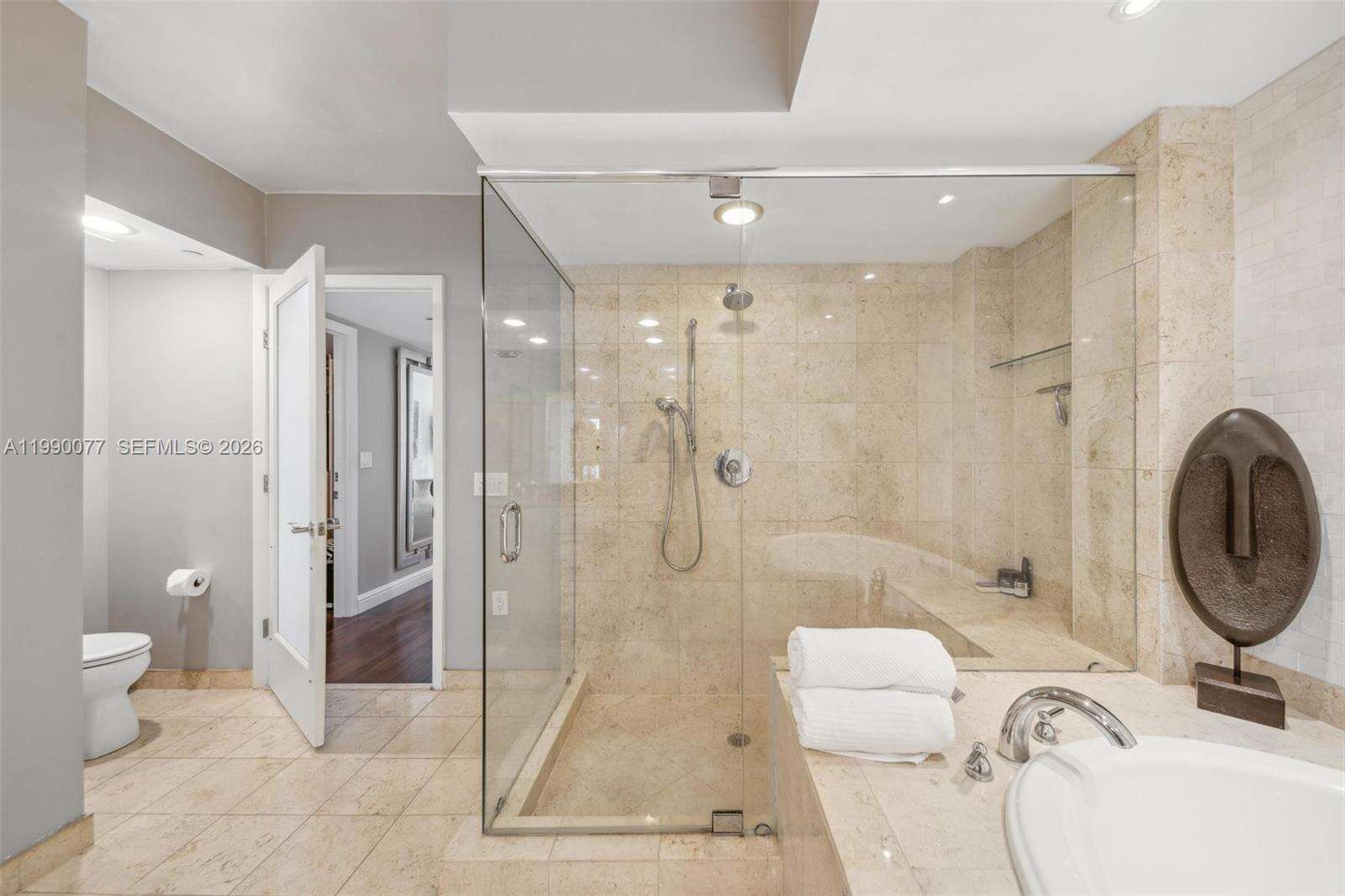 The Beach Club Two at 1830 Ocean Dr, Hallandale Beach, FL 33009 - For Rent photo 22