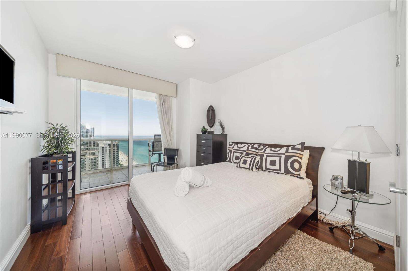 The Beach Club Two at 1830 Ocean Dr, Hallandale Beach, FL 33009 - For Rent photo 24