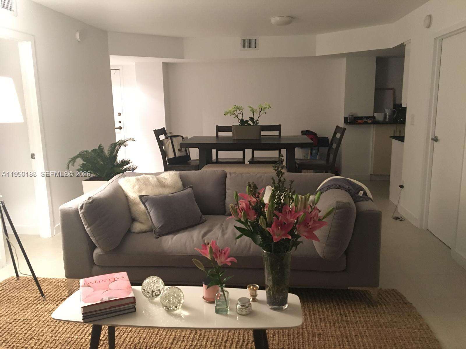 Brickell Bay Club at 2333 Brickell Ave, Miami, FL 33129 - For Rent photo 8