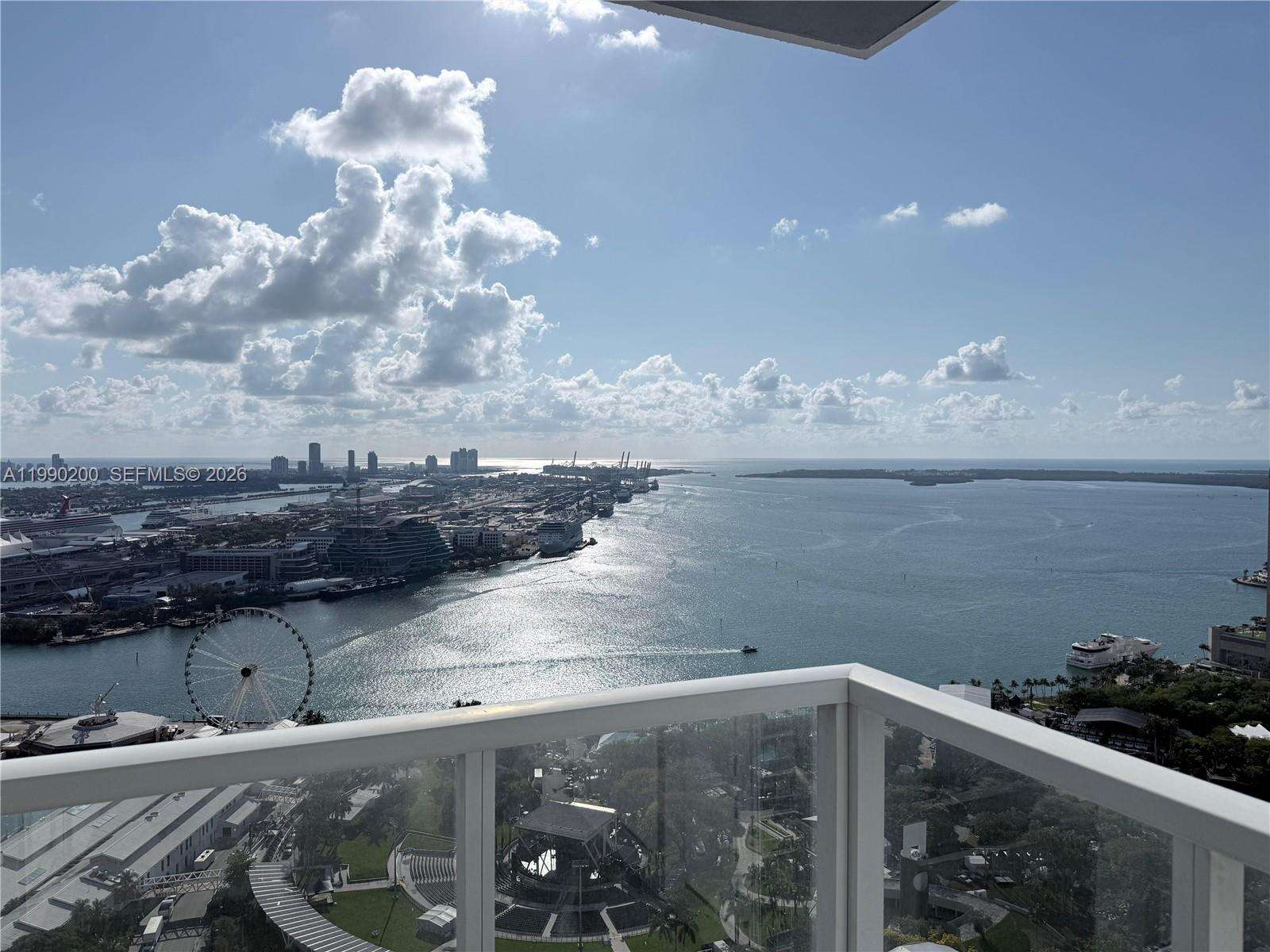 Vizcayne North at 244 Biscayne Blvd, Miami, FL 33132 - For Rent photo 1