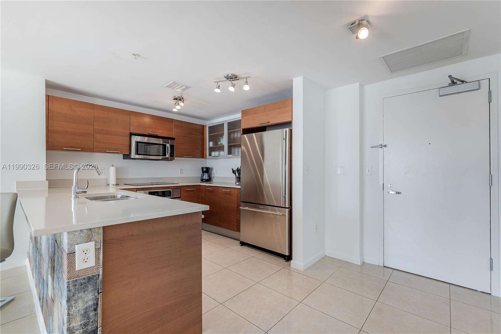 Midblock at 3250 1 Ave, Miami, FL 33137 - For Rent photo 10