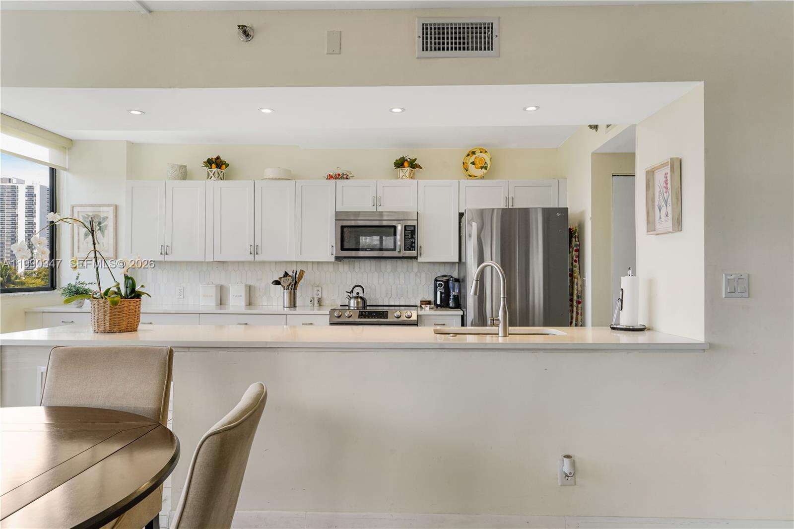The Landmark at 20185 Country Club Dr, Aventura, FL 33180 - For Rent photo 1
