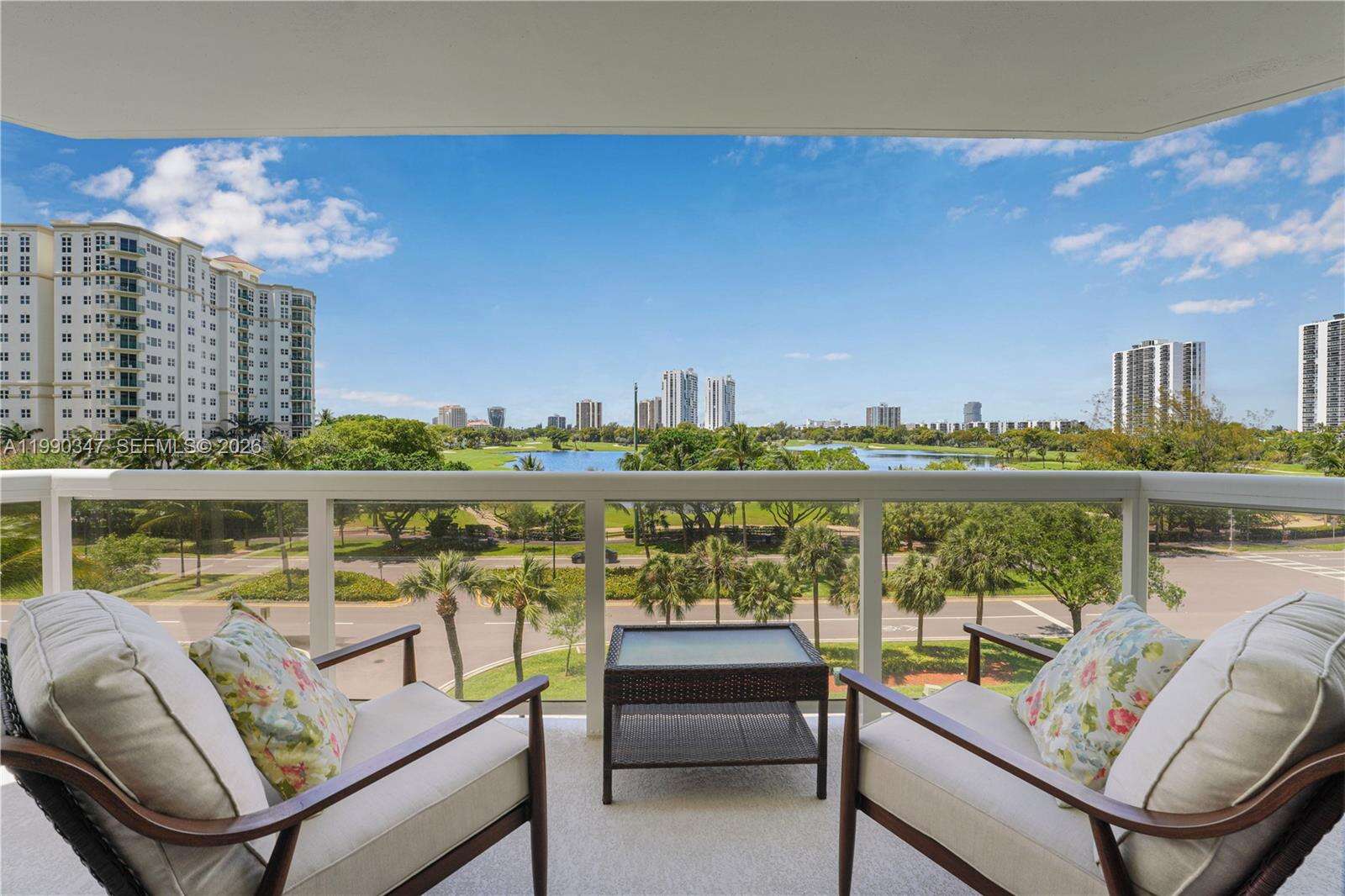 The Landmark at 20185 Country Club Dr, Aventura, FL 33180 - For Rent photo 12