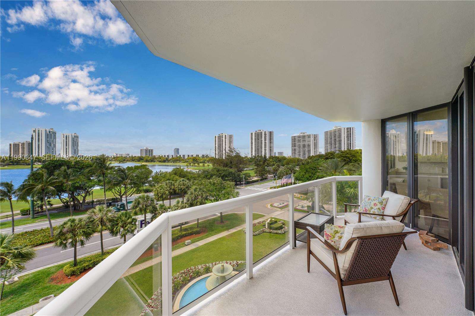 The Landmark at 20185 Country Club Dr, Aventura, FL 33180 - For Rent photo 13