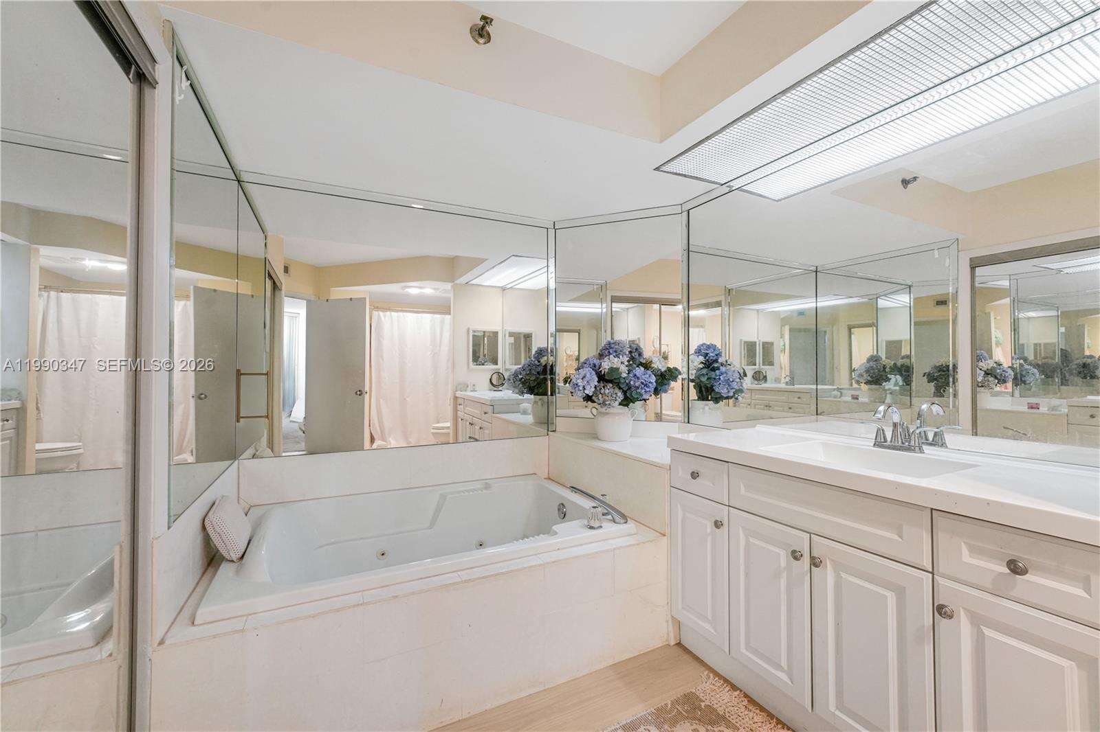 The Landmark at 20185 Country Club Dr, Aventura, FL 33180 - For Rent photo 18