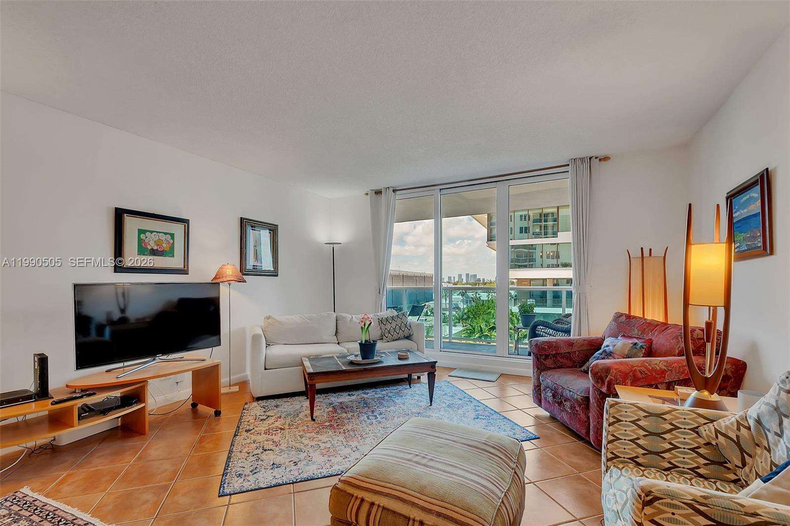 Roney Palace at 2301 Collins Ave, Miami Beach, FL 33139 - For Rent photo 6