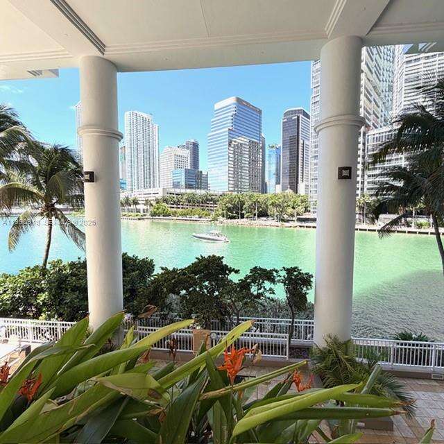 Courts Brickell Key at 801 Brickell Key Blvd, Miami, FL 33131 - For Rent photo 1