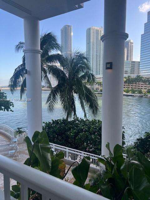 Courts Brickell Key at 801 Brickell Key Blvd, Miami, FL 33131 - For Rent photo 18