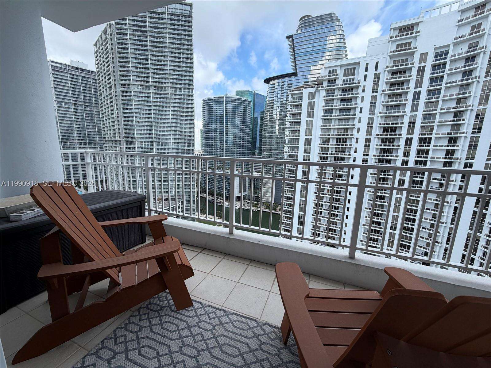 Courts Brickell Key at 801 Brickell Key Blvd, Miami, FL 33131 - For Rent photo 8